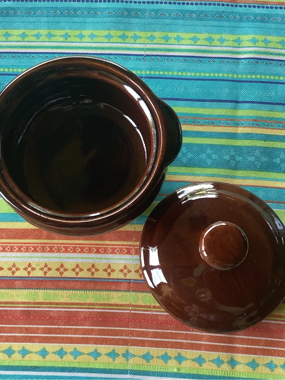 Brown Drip Glaze Bean Pot with Lid - 8 ounces